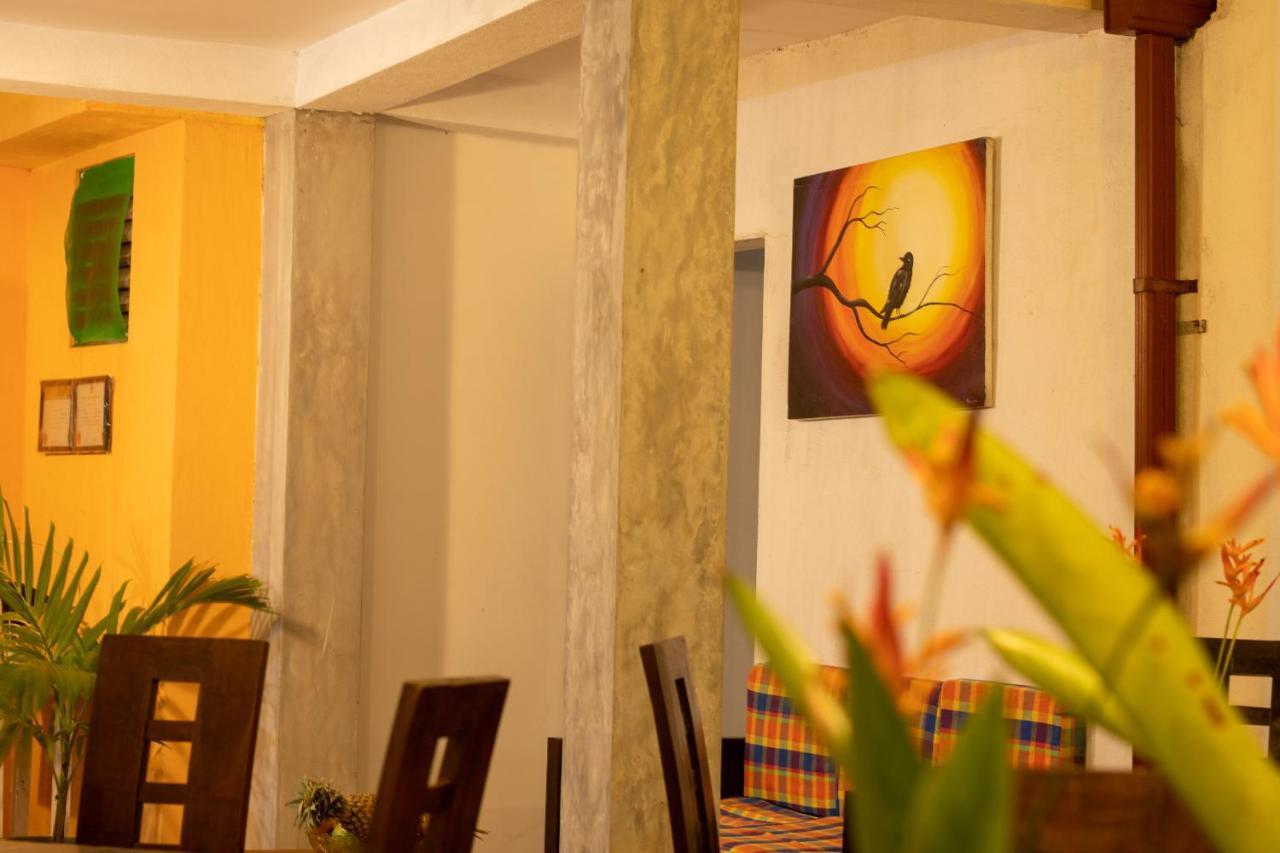 Happy Beach Villa Resort Unawatuna Exterior photo